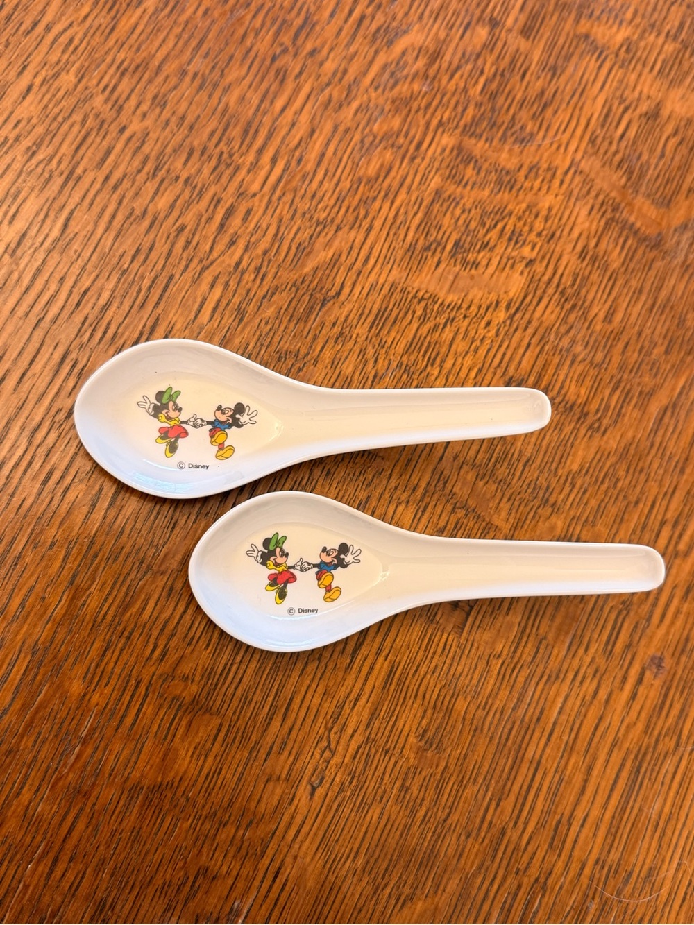 White Ramen‎ Spoons with Disney’s Mickey & Minnie